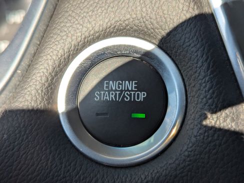 Used 2020 Chevrolet Traverse LT w/ LT Premium Package image 22