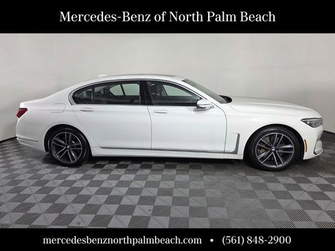 Used 2022 BMW 750i xDrive 750i xDrive image 7