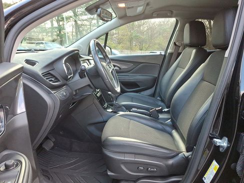 Certified 2022 Buick Encore Preferred w/ Safety Package image 11