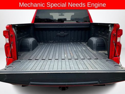 Used 2019 Chevrolet Silverado 1500 LT Trail Boss w/ Convenience Package AWD/4WD image 7