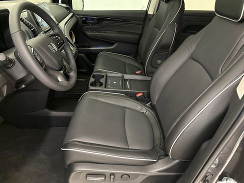 New 2026 Honda Odyssey Touring image 21