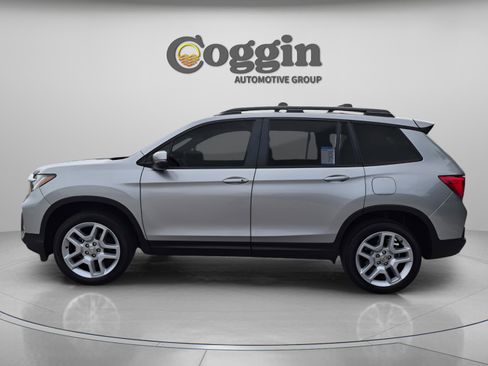 Certified 2025 Honda Passport EX-L image 3