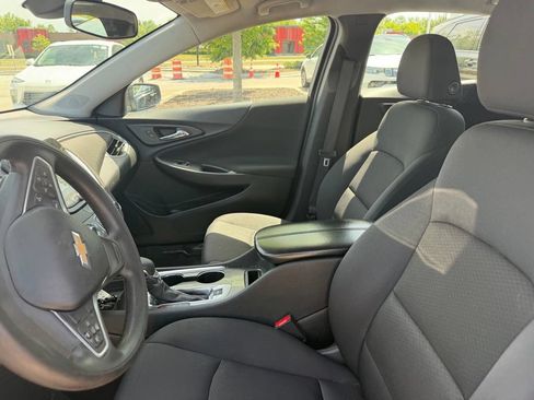 Used 2022 Chevrolet Malibu LT FWD image 10