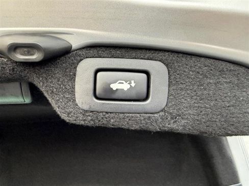 Used 2011 Lexus LS 460 AWD image 11