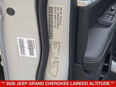 New 2026 Jeep Grand Cherokee Altitude AWD/4WD image 38