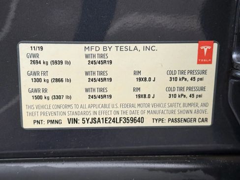 Used 2020 Tesla Model S Long Range Plus image 30