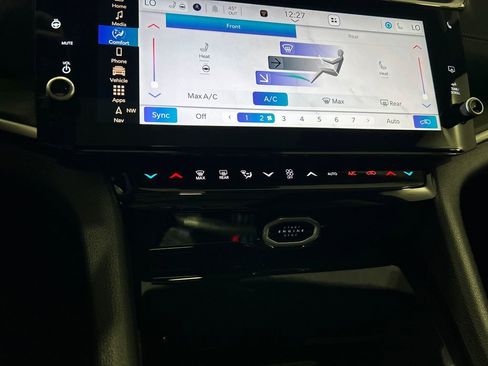 New 2026 Jeep Grand Cherokee L Limited image 25