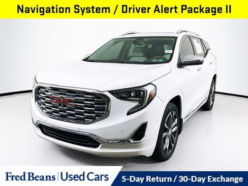 Used 2019 GMC Terrain Denali w/ Advanced Safety Package AWD/4WD image 4