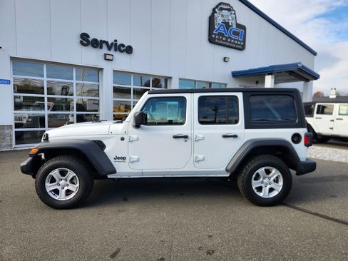 Used 2022 Jeep Wrangler Unlimited Sport image 8