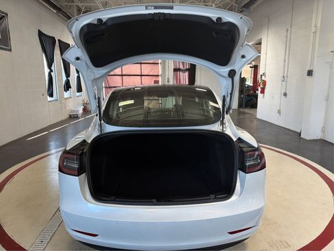 Used 2020 Tesla Model 3 Standard Range Plus RWD image 12