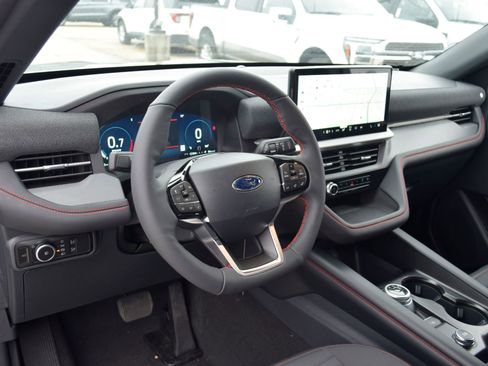 New 2026 Ford Explorer ST-Line w/ ST-Line Street Pack RWD image 17