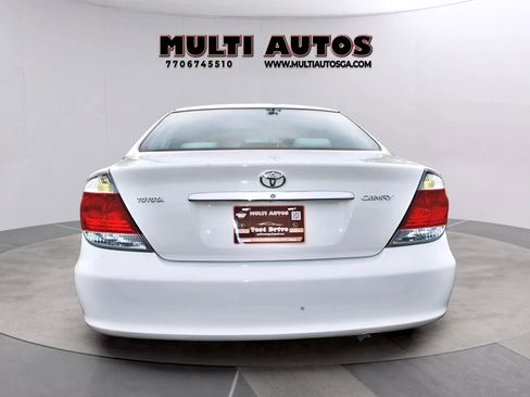 Used 2005 Toyota Camry LE image 3