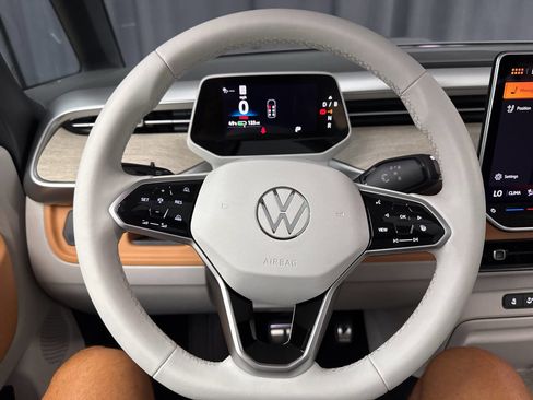 Used 2025 Volkswagen ID. Buzz 1st Edition image 19