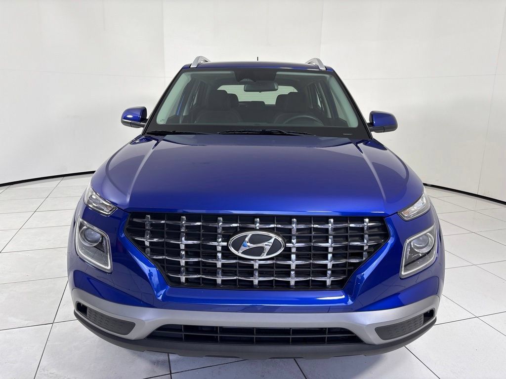 Used 2024 Hyundai Venue SEL FWD image 8