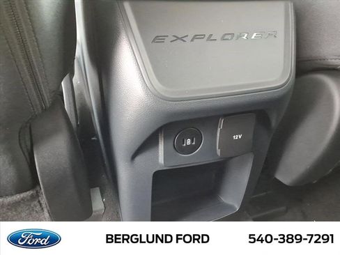 New 2026 Ford Explorer Active AWD/4WD image 8