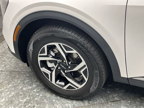 Used 2023 Kia Sportage LX image 26