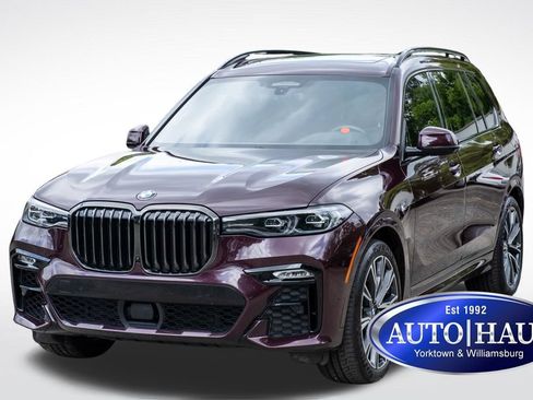Used 2022 BMW X7 xDrive40i w/ M Sport Package AWD/4WD image 1