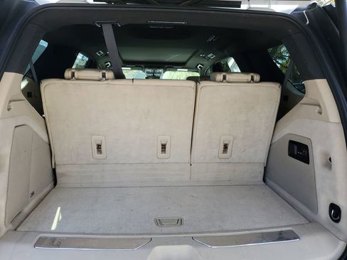 Used 2023 Cadillac Escalade Premium Luxury w/ Performance Package AWD/4WD image 8