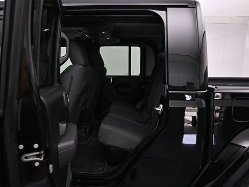New 2026 Jeep Gladiator Sport AWD/4WD image 21
