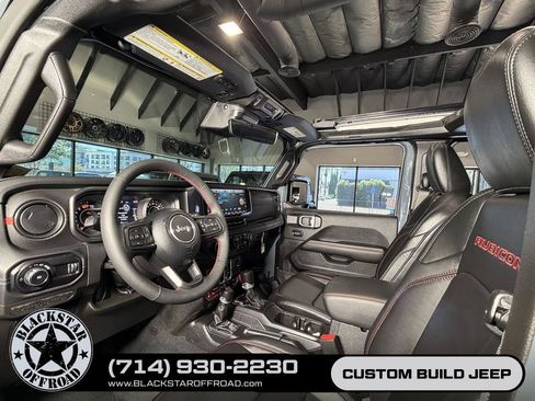 Used 2024 Jeep Wrangler Unlimited Rubicon w/ Capability Package AWD/4WD image 22