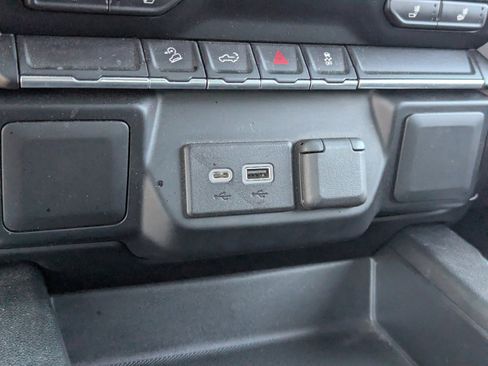 Used 2022 Chevrolet Silverado 1500 RST w/ Z71 Off-Road Package image 30