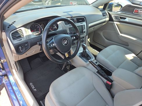 Used 2016 Volkswagen Golf S FWD image 15