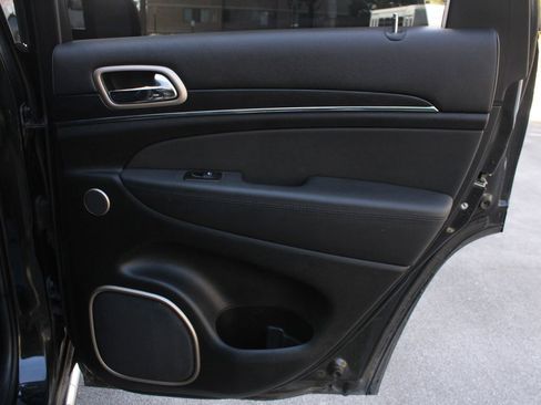 Used 2014 Jeep Grand Cherokee Summit image 22