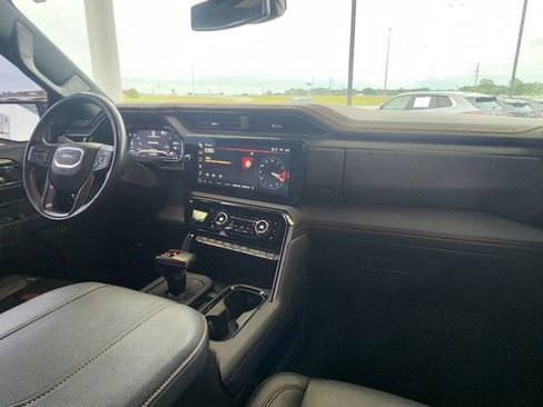 Used 2023 GMC Sierra 1500 AT4 w/ AT4 Premium Package AWD/4WD image 22
