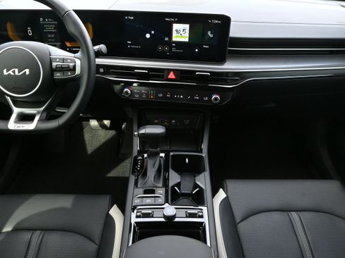 Used 2025 Kia K5 GT-Line image 12