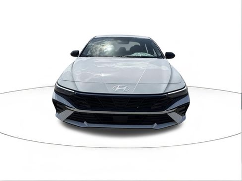 New 2026 Hyundai Elantra SEL Sport FWD image 8