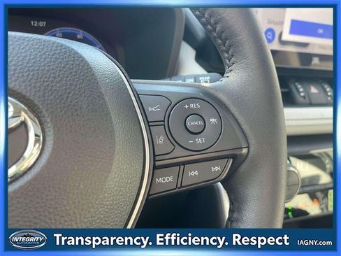 Used 2024 Toyota RAV4 Limited image 23