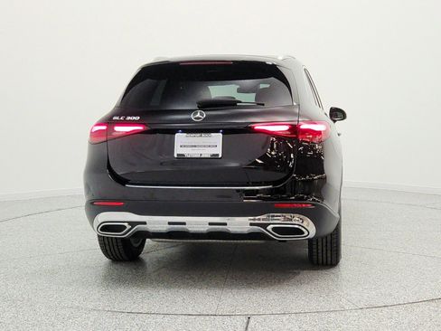 Used 2023 Mercedes-Benz GLC 300 image 6