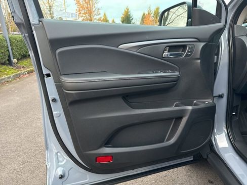 New 2026 Honda Ridgeline RTL image 16