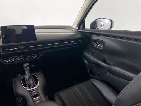 Used 2023 Honda HR-V EX-L image 24
