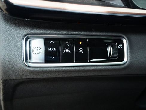 Used 2025 Buick Envision Sport Touring image 25