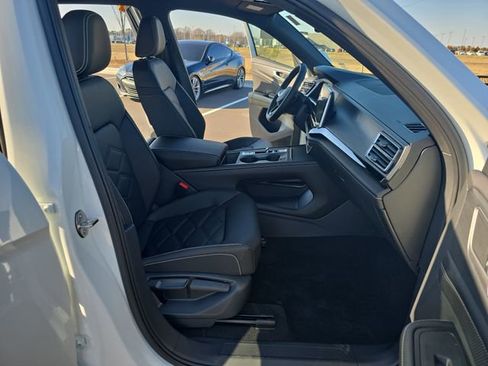 New 2026 Volkswagen Atlas Cross Sport SE AWD/4WD image 16