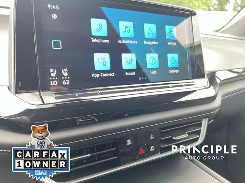 Used 2025 Volkswagen Atlas Cross Sport SE FWD image 24