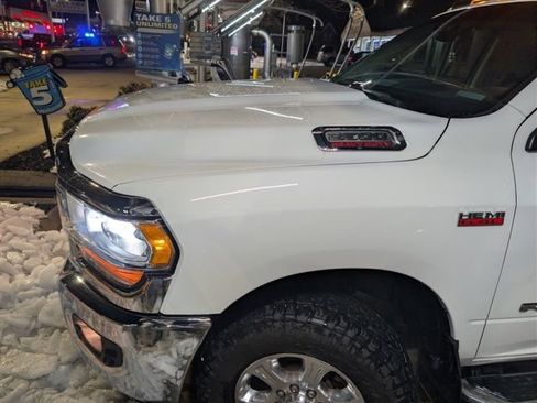 Used 2019 RAM 2500 Big Horn image 3