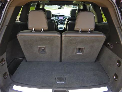 Used 2020 Cadillac XT6 Premium Luxury image 12