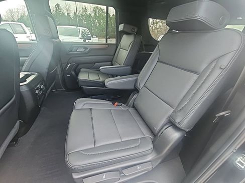 Used 2026 GMC Yukon XL Denali w/ Sun & Power Step Package AWD/4WD image 22
