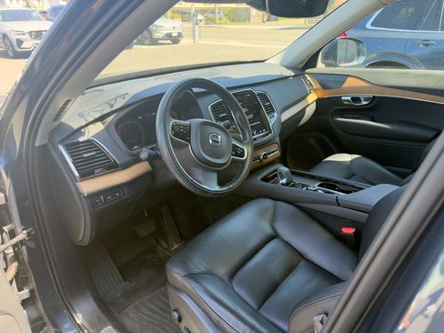 Certified 2022 Volvo XC90 T8 Inscription Expression w/ Advanced Package image 19