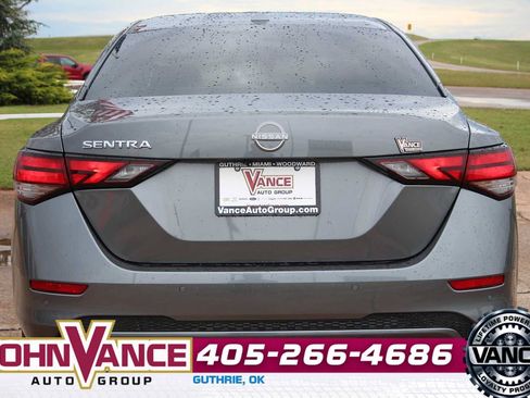 Used 2025 Nissan Sentra SV FWD image 8