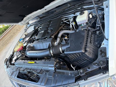 Used 2020 Nissan Frontier SV RWD image 31