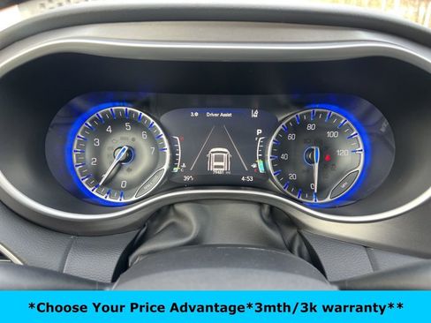 Certified 2023 Chrysler Pacifica Touring-L image 46