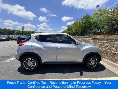 Used 2014 Nissan Juke SL FWD image 5