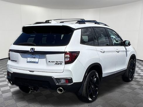 Used 2024 Honda Passport Black Edition image 4