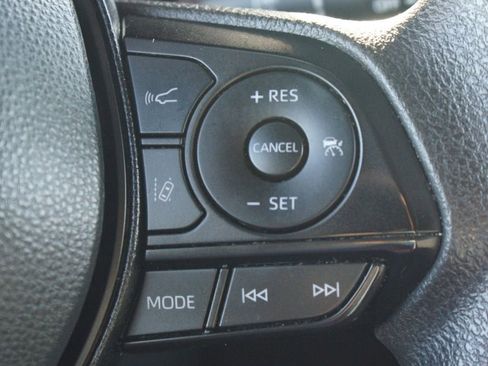 Used 2024 Toyota RAV4 XLE image 9