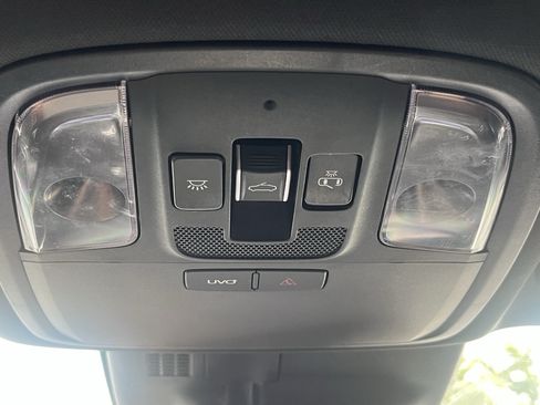 Used 2022 Kia Stinger GT1 RWD image 24