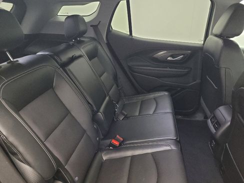 Used 2024 GMC Terrain SLT image 19