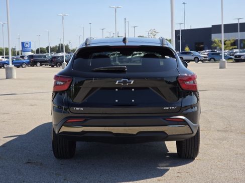 Used 2024 Chevrolet Trax ACTIV w/ Sunroof Package FWD image 16